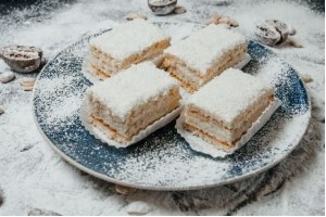 Пирожное “Белый бархат”